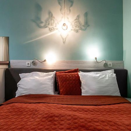 Apart Hotel Michelle Odessa Buitenkant foto
