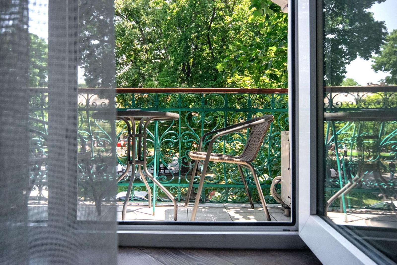 Apart Hotel Michelle Odessa Buitenkant foto