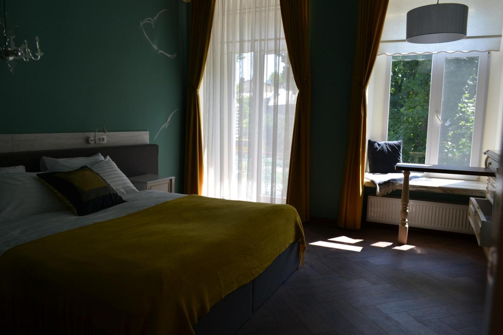 Apart Hotel Michelle Odessa Buitenkant foto